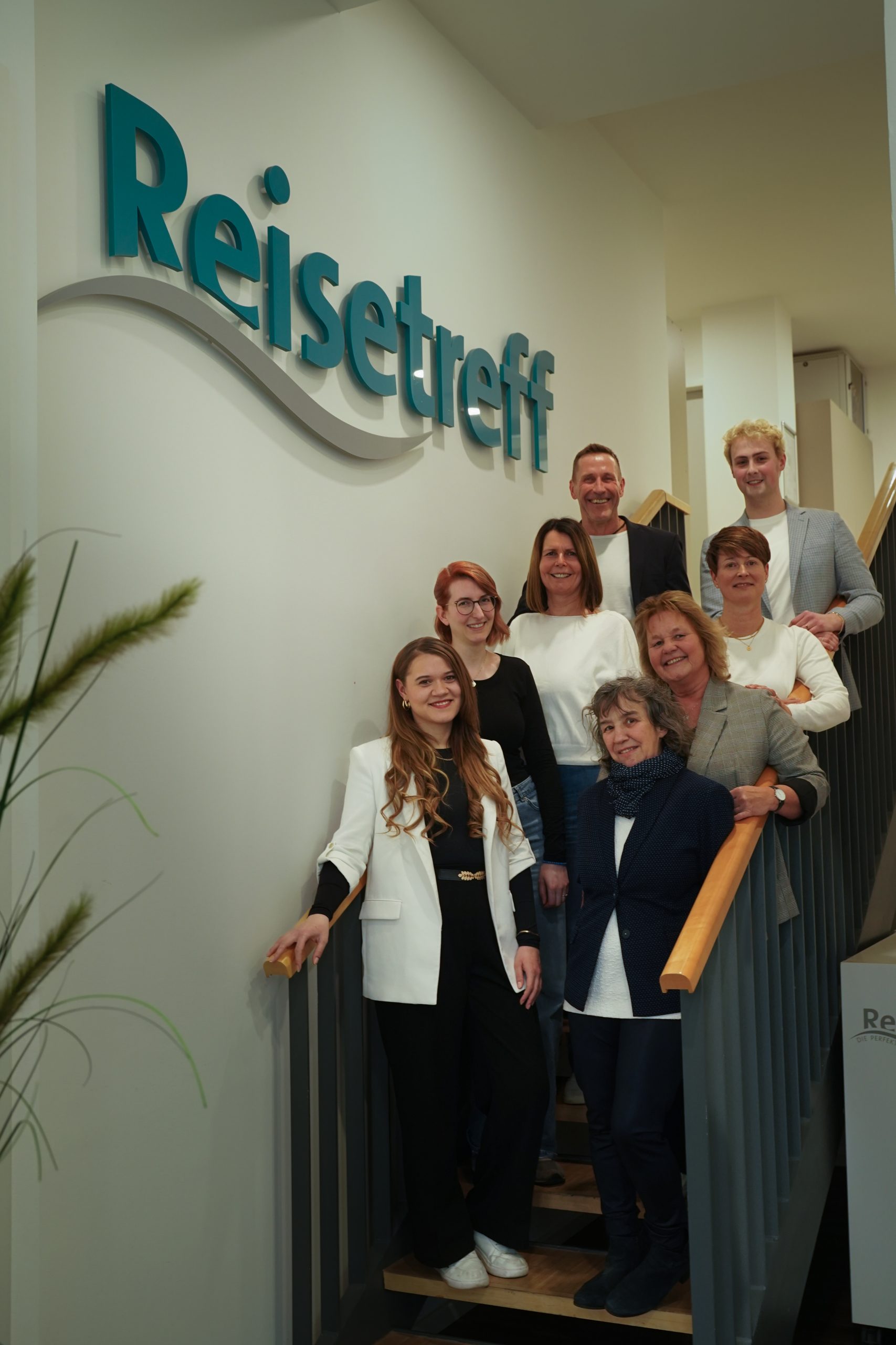 bWFpbi9wYWdlcy9ob21lLzdhMmIzM2EzY2JlODkwMDAwN2JmOGQ1OTUzM2JiZmUwLmpwZw==